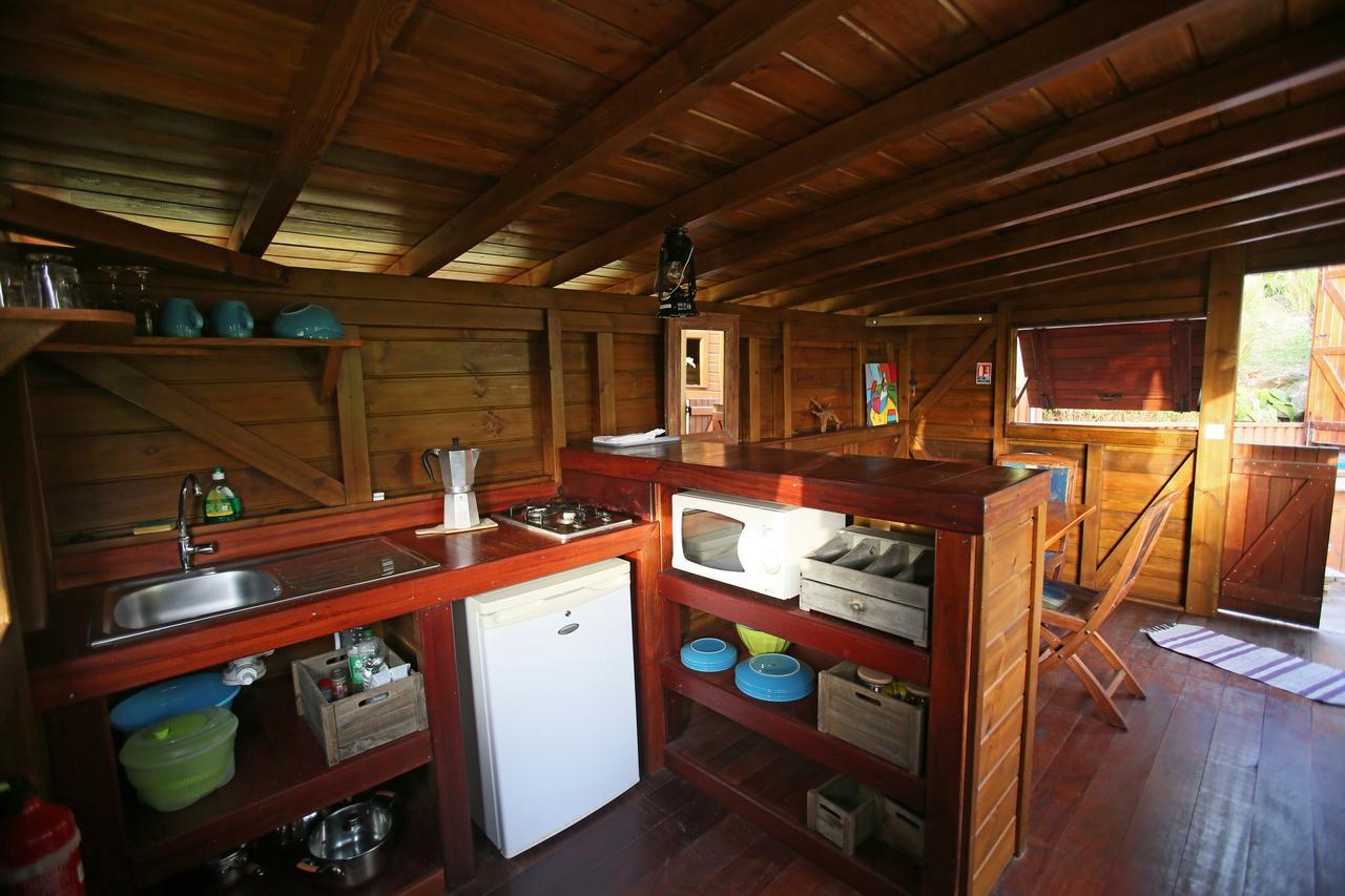 Les Bananes Vertes Ecolodges Saint-Claude Exterior photo